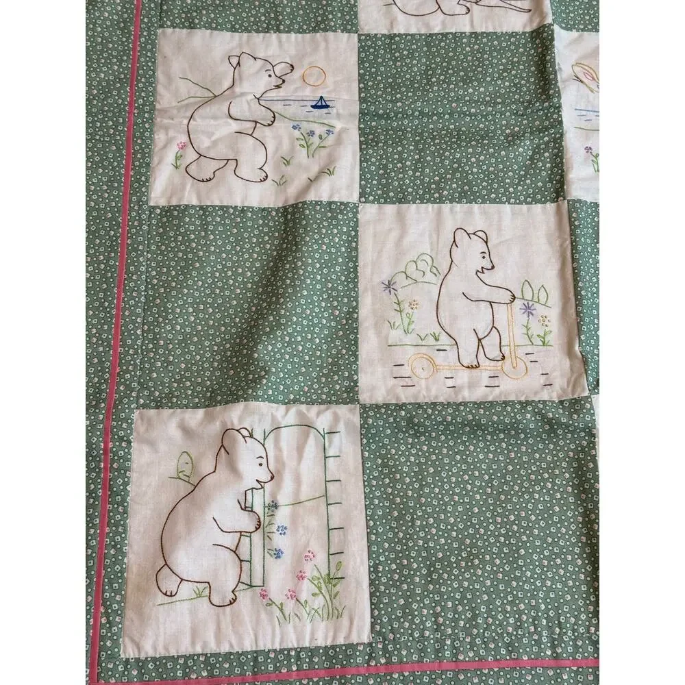 Handmade VTG Green & White Baby Crib Quilt Nursery Blanket Embroidered Bears